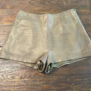 Women’s Faux Animal Skin Shorts (0112)